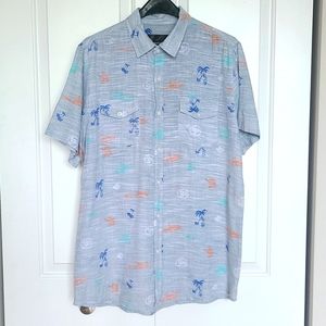 Amplify Men’s Size Large Collared Shirt